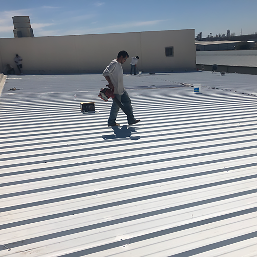 Applying Silicone Roof Coating
